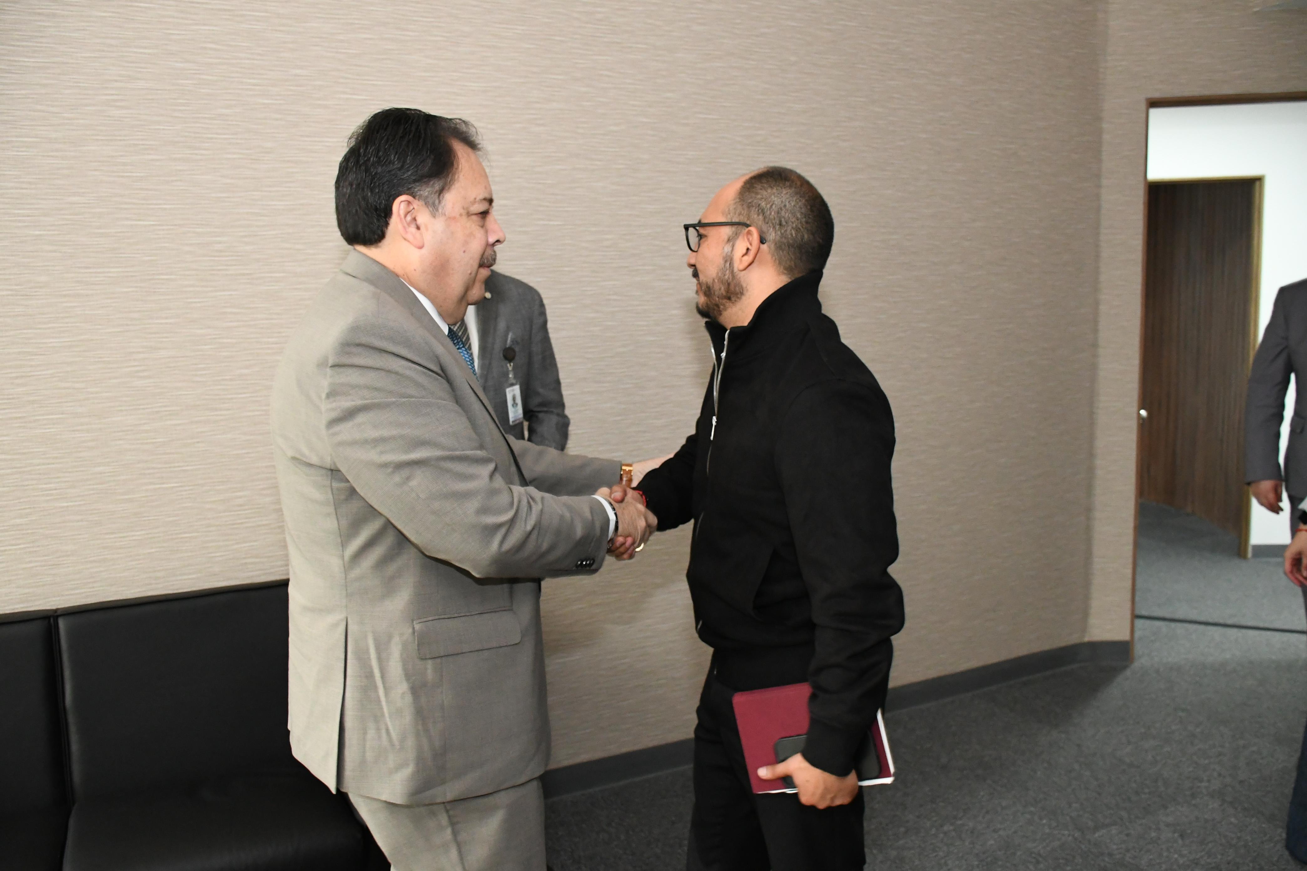 Reunión en la Subdirección de Personal con el Lic. Omar Butron Fosado Director de Administración y Finanzas